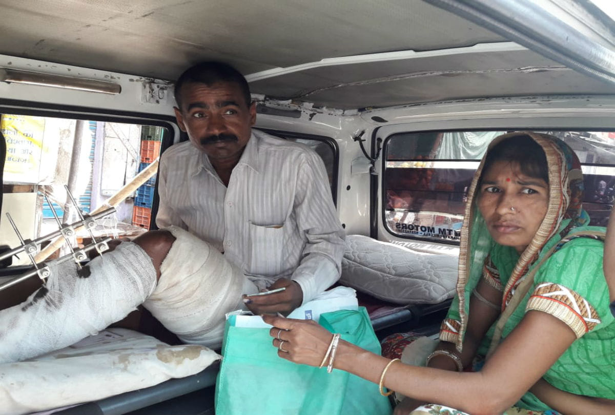Agra Lok Sabha Election 2019 Live Voting divyang and old age voters caste vote