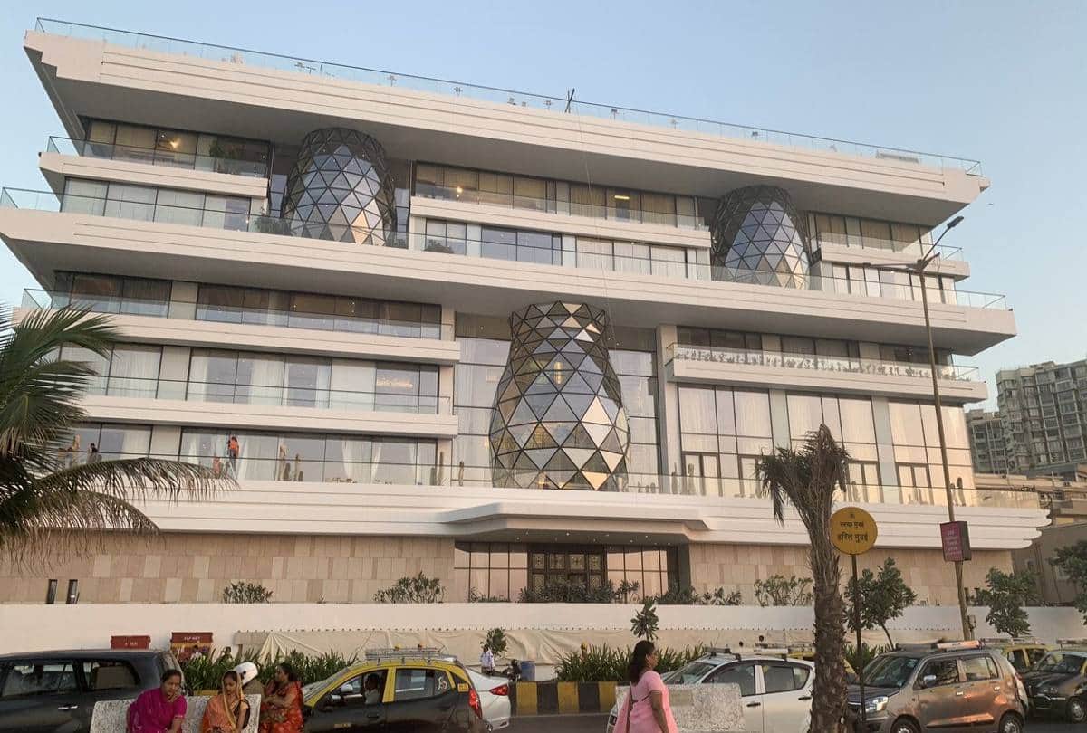 isha ambani saif ali khan to shah rukh khan house cost will be shocked you