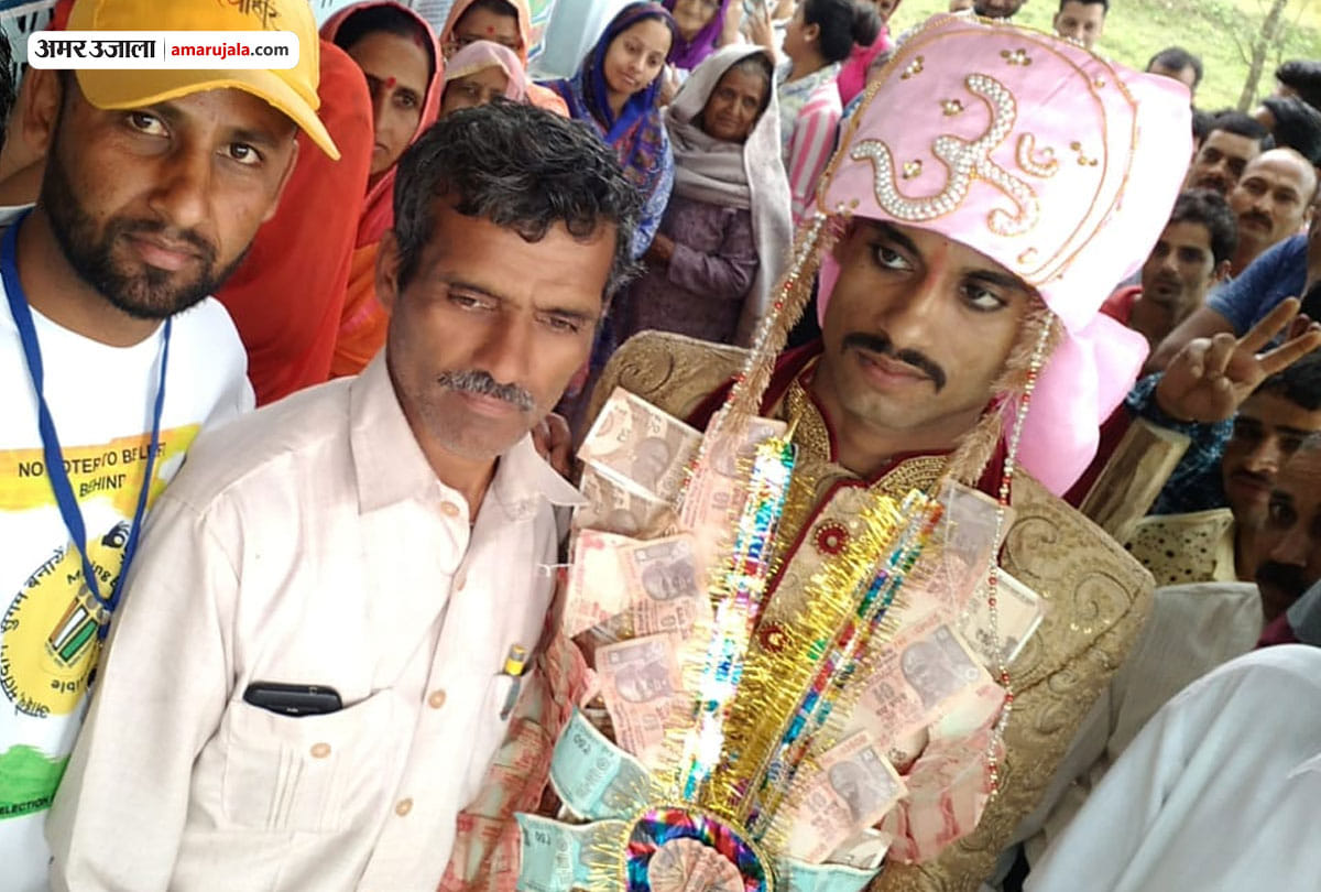 Jammu-Kashmir Udhampur Srinagar Lok Sabha Election 2019: Bride Groom Voted after marriage