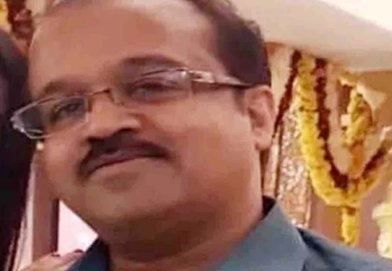 Shoe flung on GVL Narasimha during BJP press conference, Shakti Bhargava post against pm modi