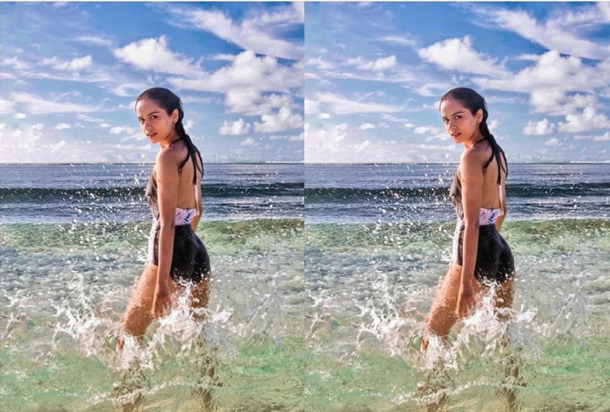 Manushi Chhillar sizzling photoshoot in backless floral monokini