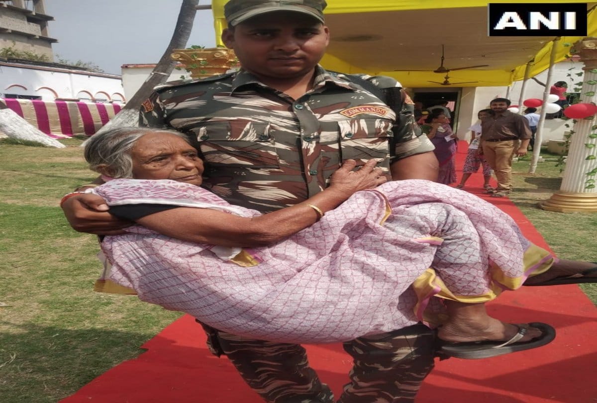 Lok Sabha Chunav 2019: Old age voters casted votes during second phase of polls