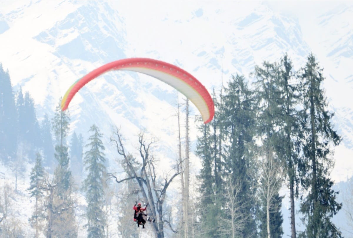 himachal weather report: hailstorm in shimla and avalanche in lahaul