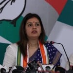 प्रियंका चतुर्वेदी ने एकाएक कांग्रेस नहीं छोड़ीं.