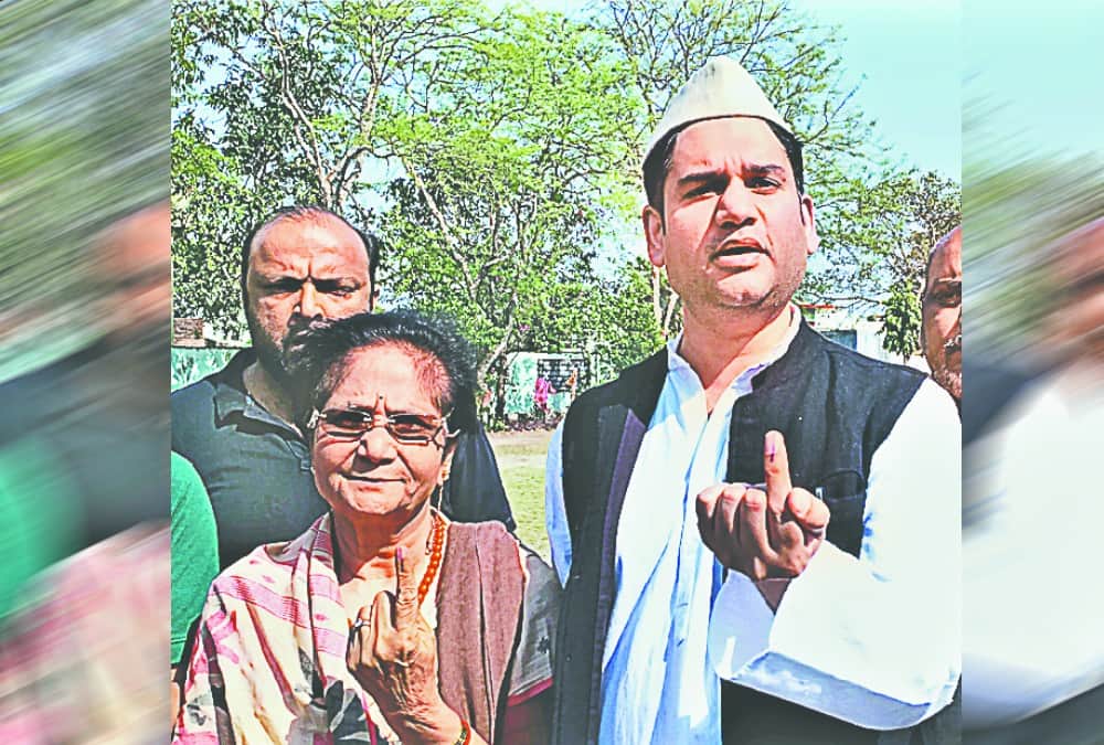 Rohit shekhar tiwari last photo with mother ujjwala before Murder