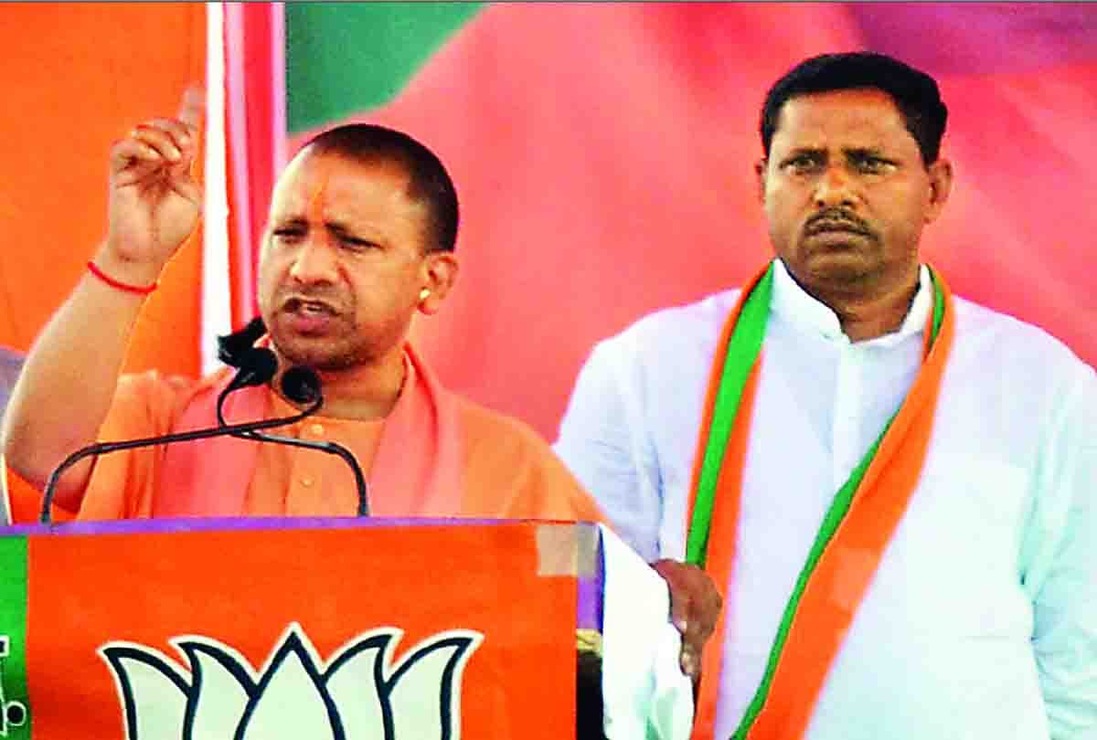 cm yogi attacks on akhilesh before lok sabha elections 2019