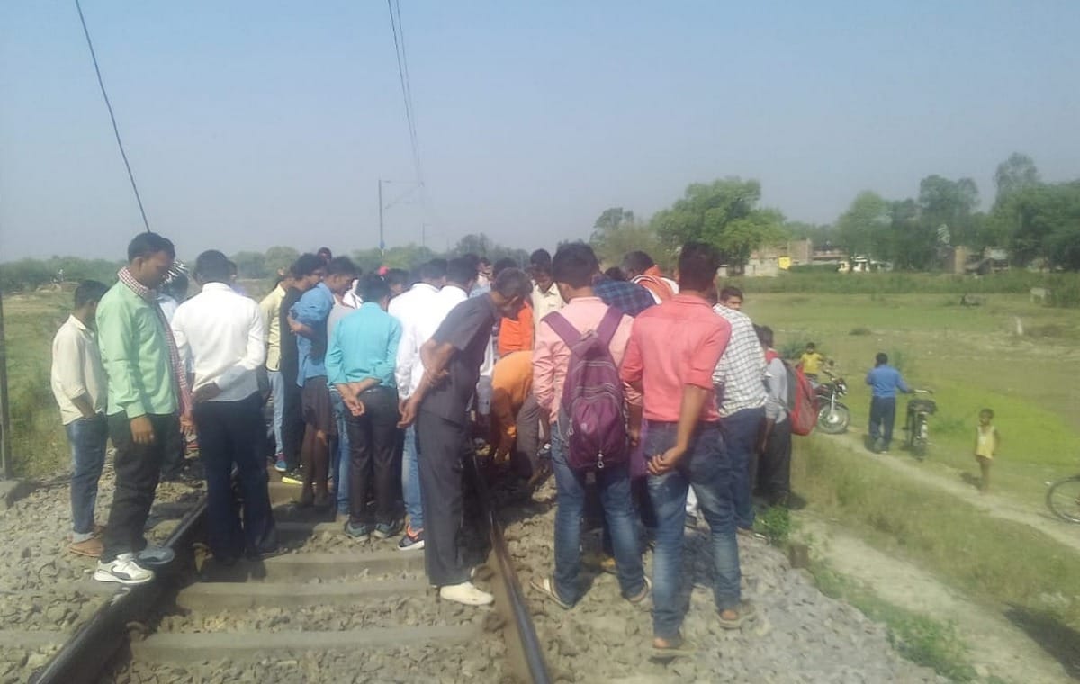 Railway accident escape in jaunpur