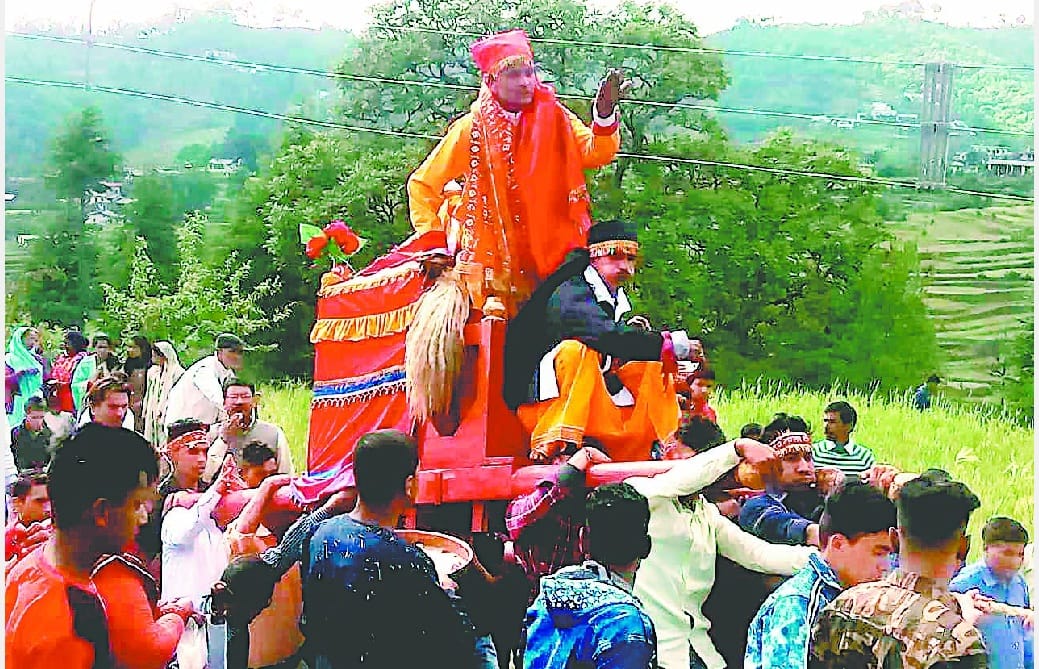 Devotees took blessings of Goddess Bhagwati