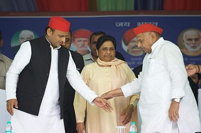 Mayawati signs signal for splash of SP-BSP alliance