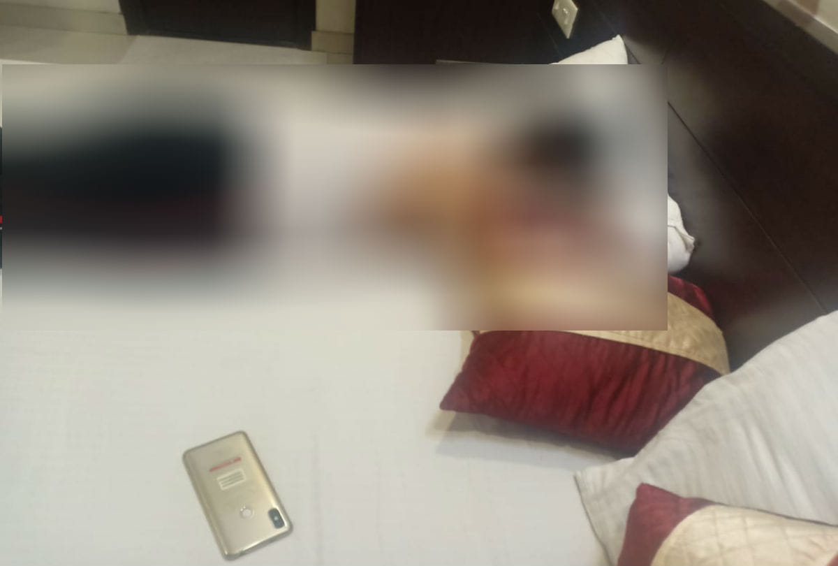 private company officer found dead hotel room in agra