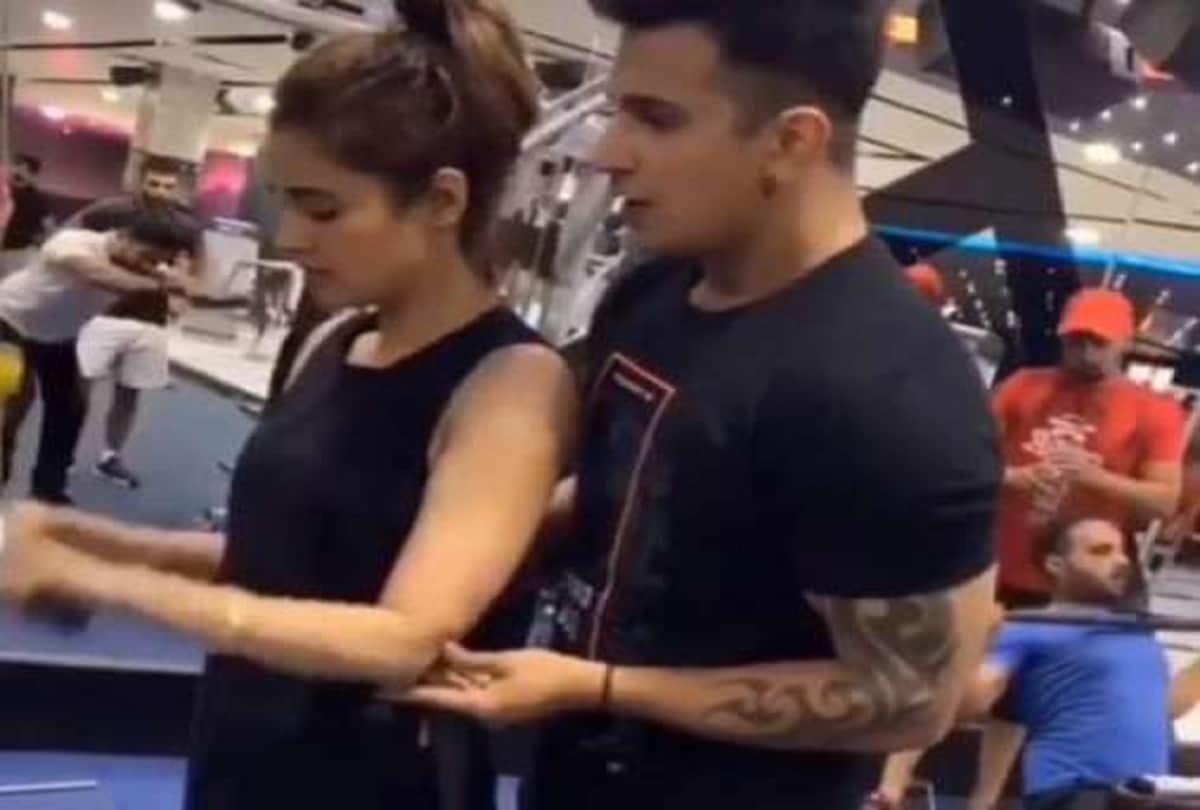 bigg boss 10 winner prince narula helps wife yuvika chaudhary in gym