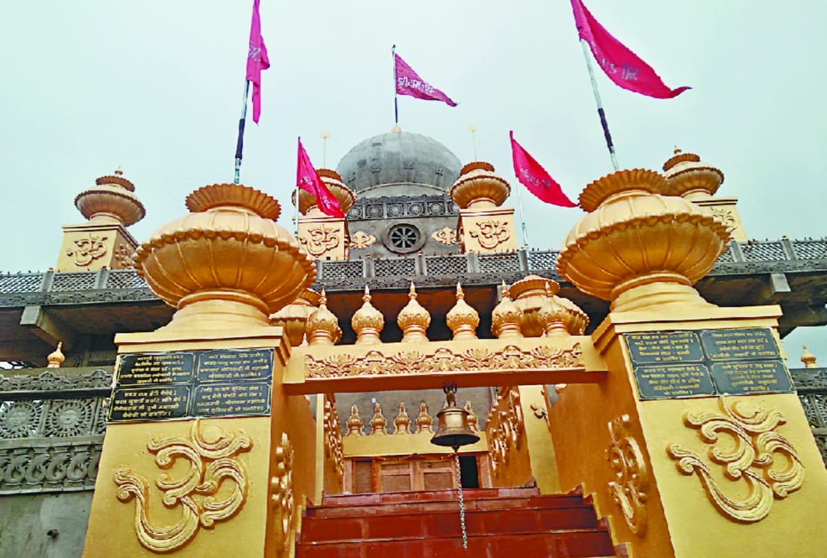 Ban on acquisition of Ramlok temple in solan himachal