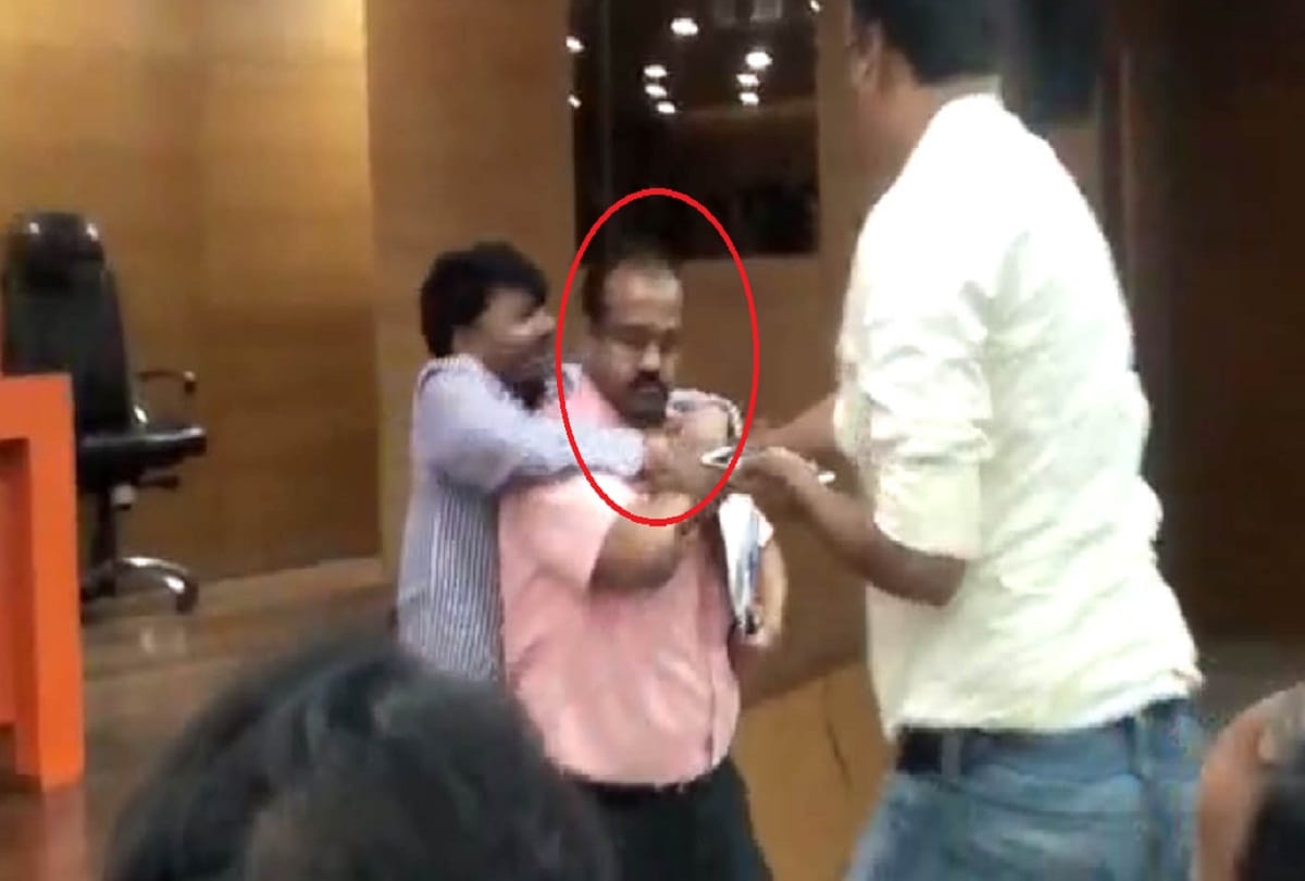 income tax raid had on shoe hurled shakti Bhargava hideouts