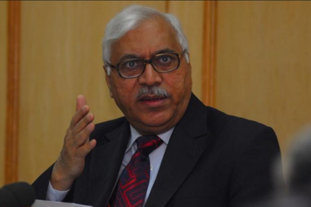 former Election Commissioner SY Quraishi said PM and EC missed opportunity to restore image