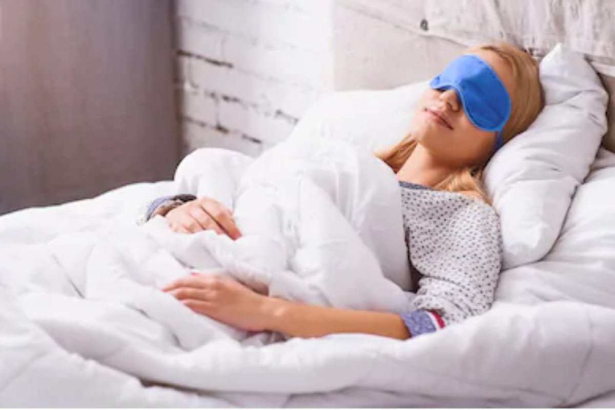 top 3 sleeping position can solve some health issues