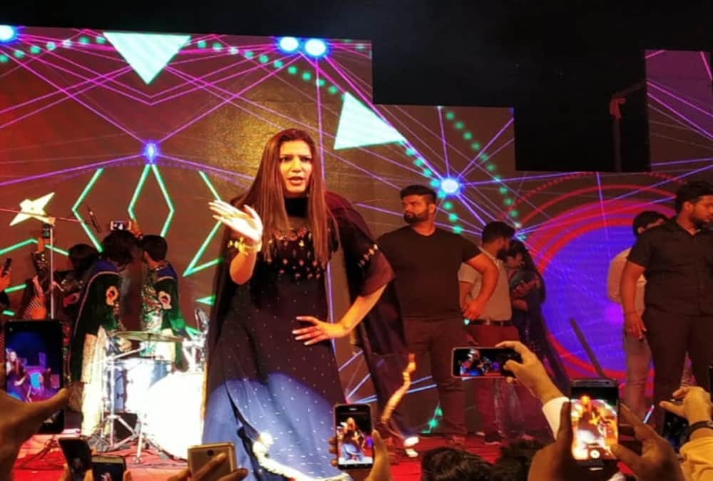 Sapna choudhary Hot dance in marriage function in haldwani 