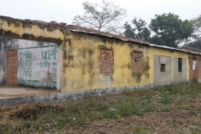 Charwaha Vidyalaya in Bihar is loosing its identity due to political Negligence