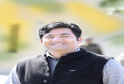 lok sabha election 2019: caste Vote and have lunch with DC una