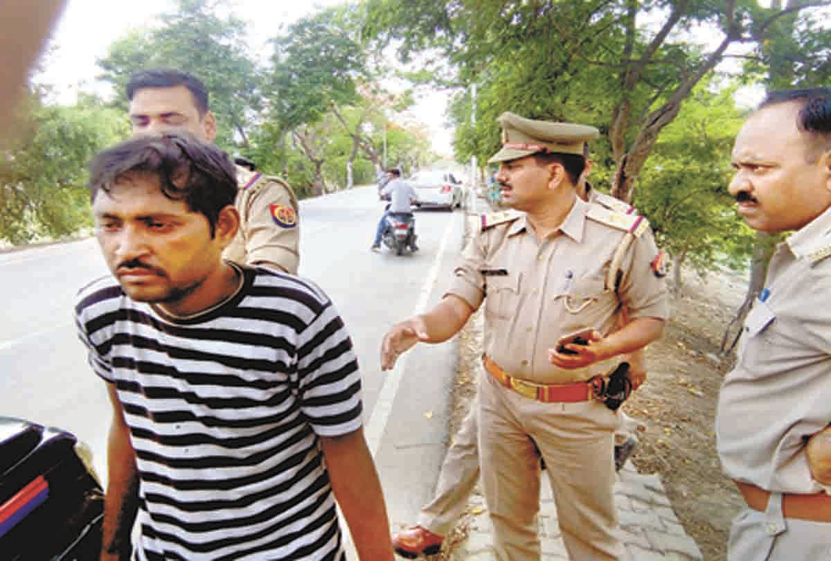 Four youths who were brought from the Katra to Bikram on the Bikram