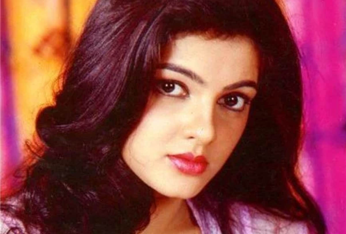 Birthday Special Mamta Kulkarni  topless Photoshoot Made As Superstar But Drug Destroy Her Career
