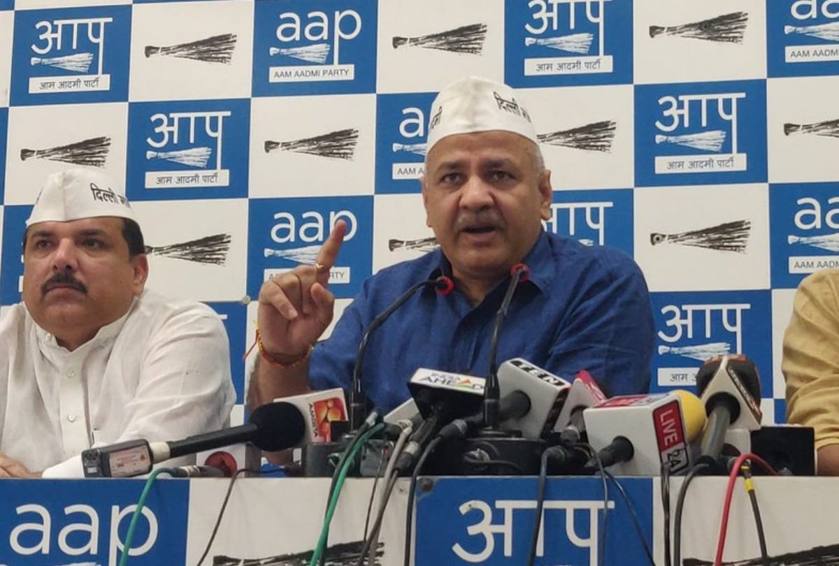 manish sisodia replies e sridharan on letter to pm about free ride of ladies in metro