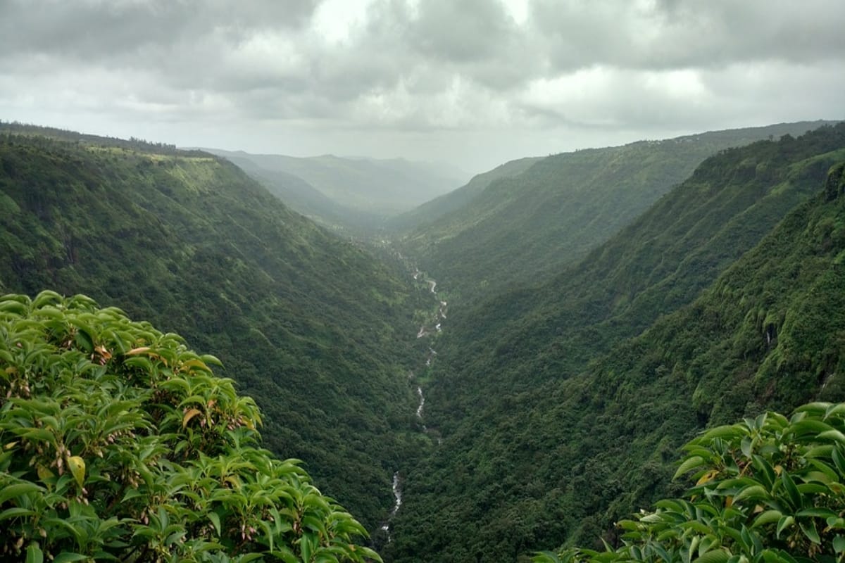 5 best places to travel in monsoon season in 2019