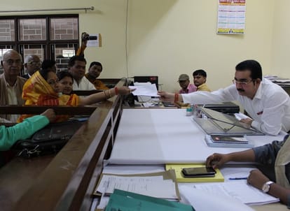 Lok sabha Election 2019 : NIrahua and neelam sonkar nomination in azamgarh