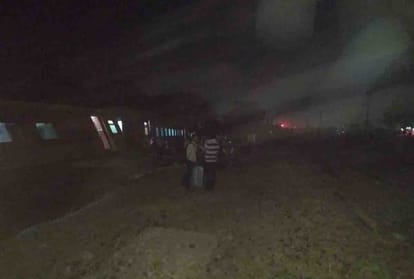 poorva express derailed at kanpur