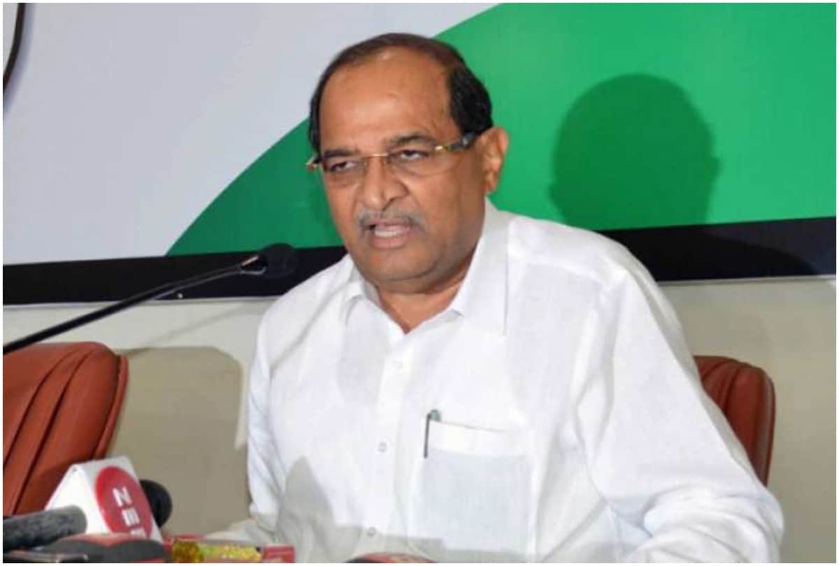 Lok Sabha Chunav 2019:  Politicians in dilemma, family first or party?