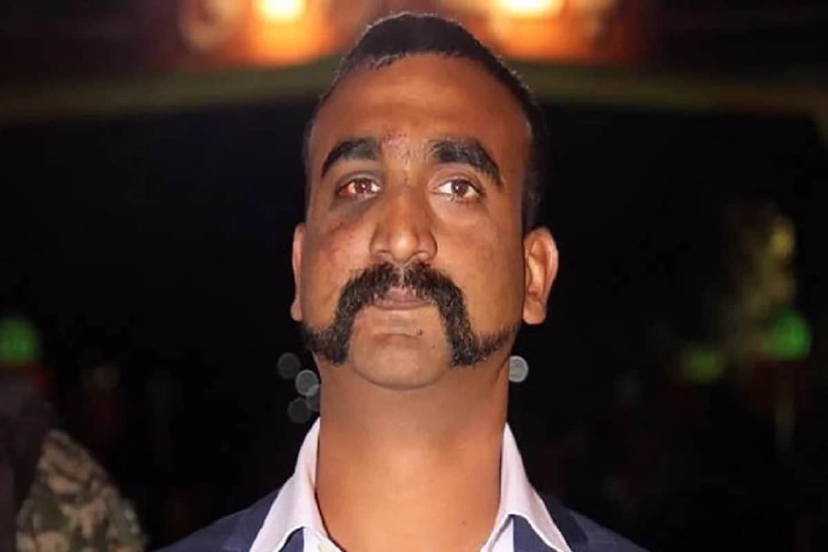 vivek oberoi will produce film on the story of balakot and wing commander abhinandan
