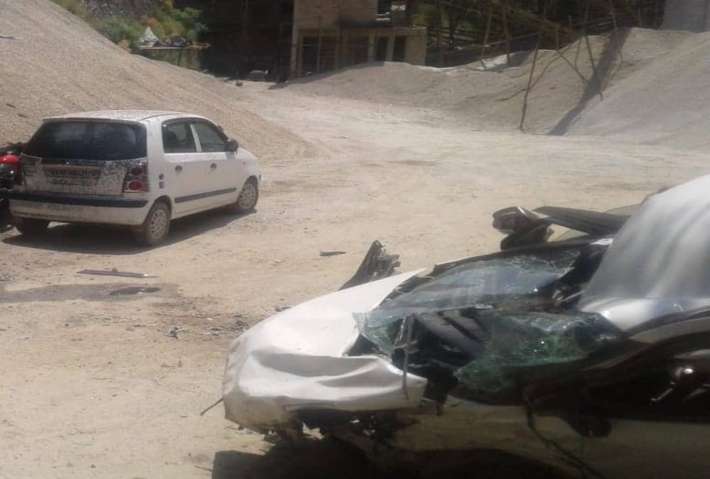 Father death before daughter marriage in car accident tehri photos
