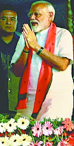 बुआ-बवुआ चले थे 50-50 का मैच खेलने, पब्लिक ने भेज दिया पैवेलियन