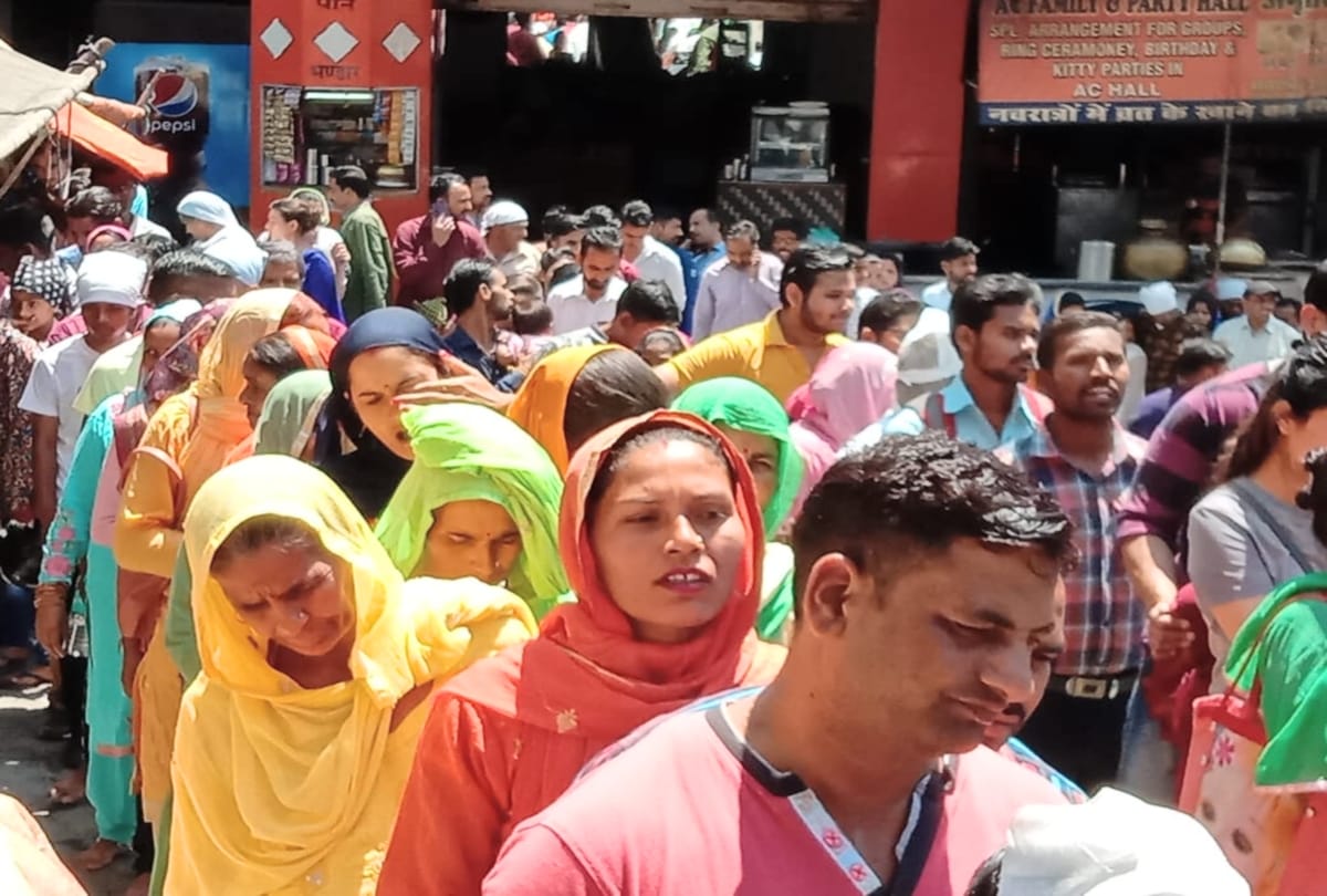 around 20 thousand Devotees visit chintpurni temple on sunday in una himachal