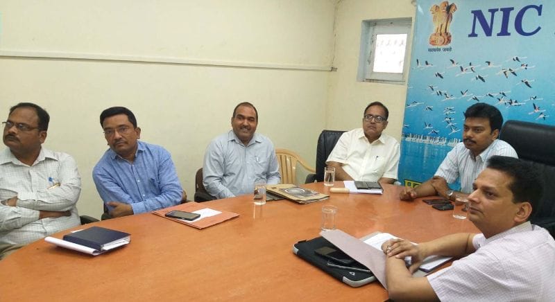 एटा और मारहरा में 18 टीमें रखेंगीं गतिविधियों पर नजर