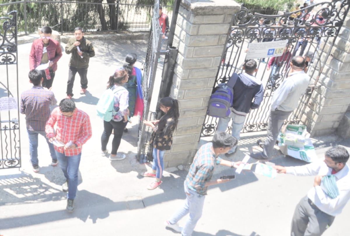 three government Polytechnic admission ban on AICTE action in gorakhpur