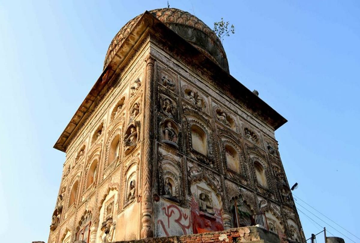 200 years old unique temple where a frog worshiped
