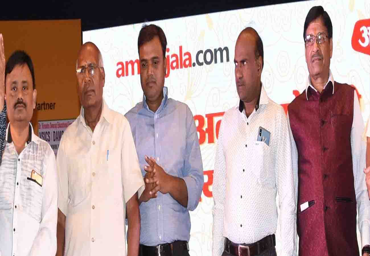 amar ujala kavi sammelan and Atul maheshwari literary award ceremony in kanpur