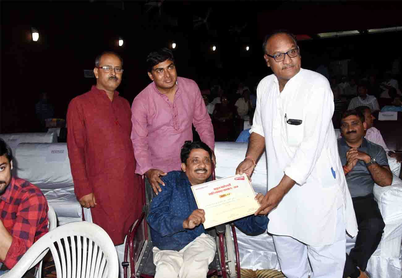 amar ujala kavi sammelan and Atul maheshwari literary award ceremony in kanpur