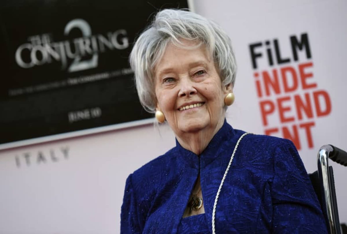 Paranormal investigator lorraine warren dies at the age of 92