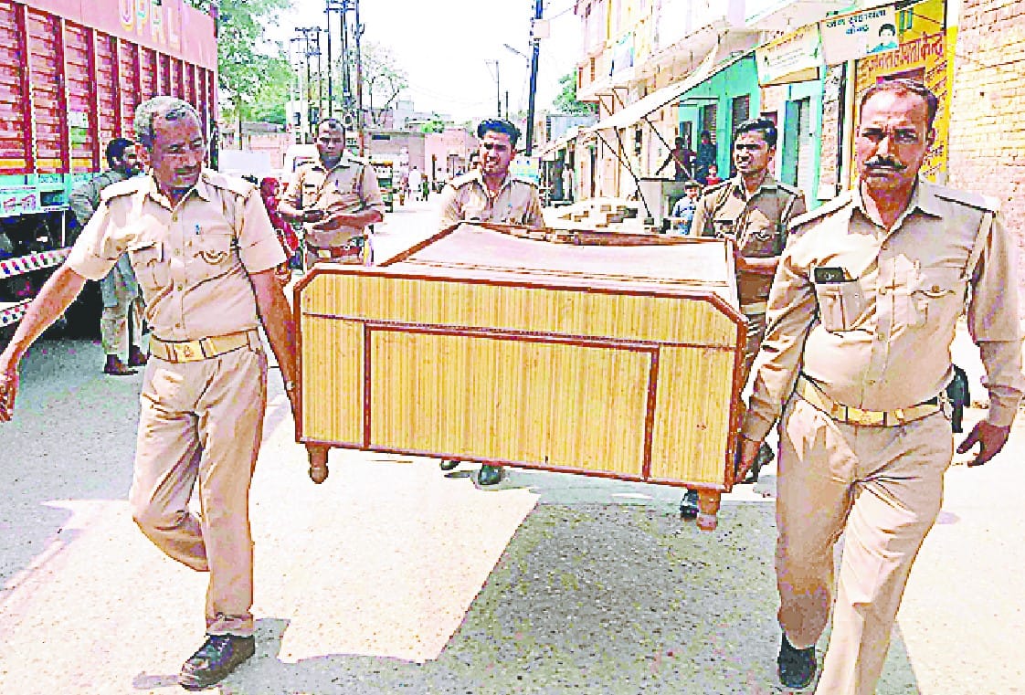 Police Attendant Attacks Home Attack on Police Team