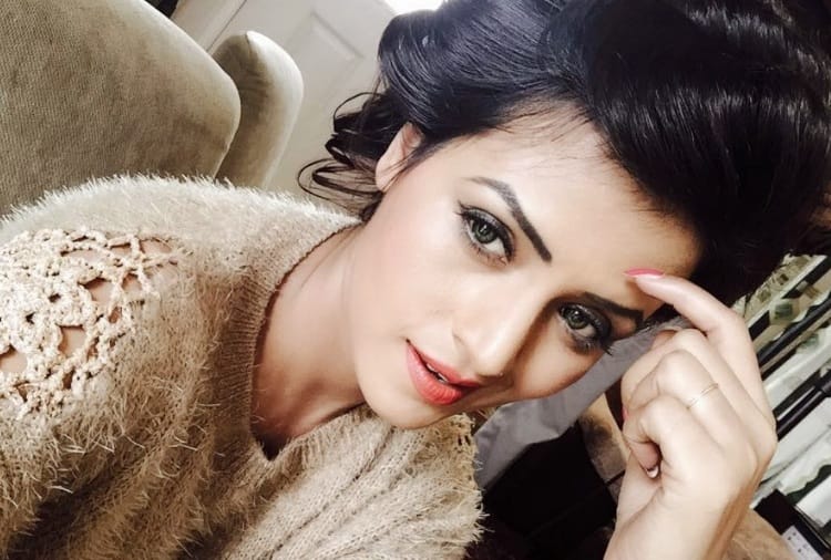 Singer and Punjabi Actress Poonam Sood Interview