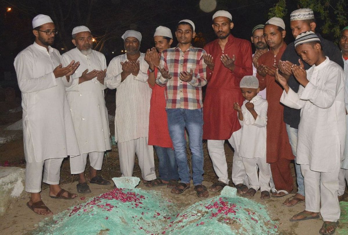 muslims celebrates shab e barat in agra
