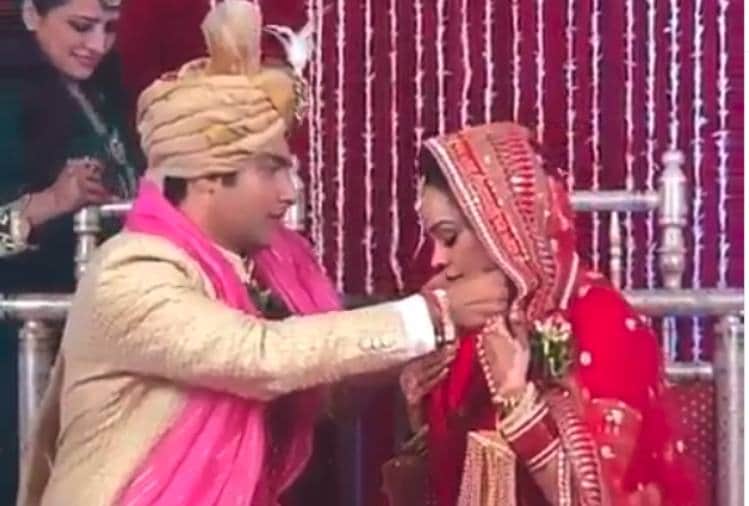 sharad malhotra and ripci bhatia wedding pictures viral