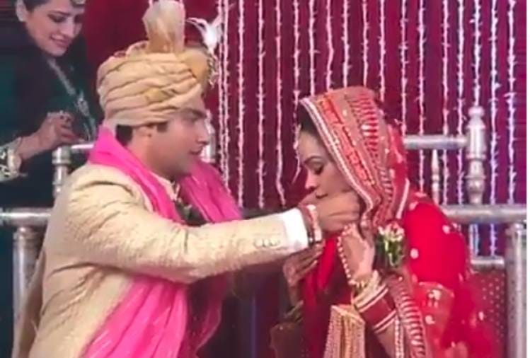 sharad malhotra and ripci bhatia wedding pictures viral