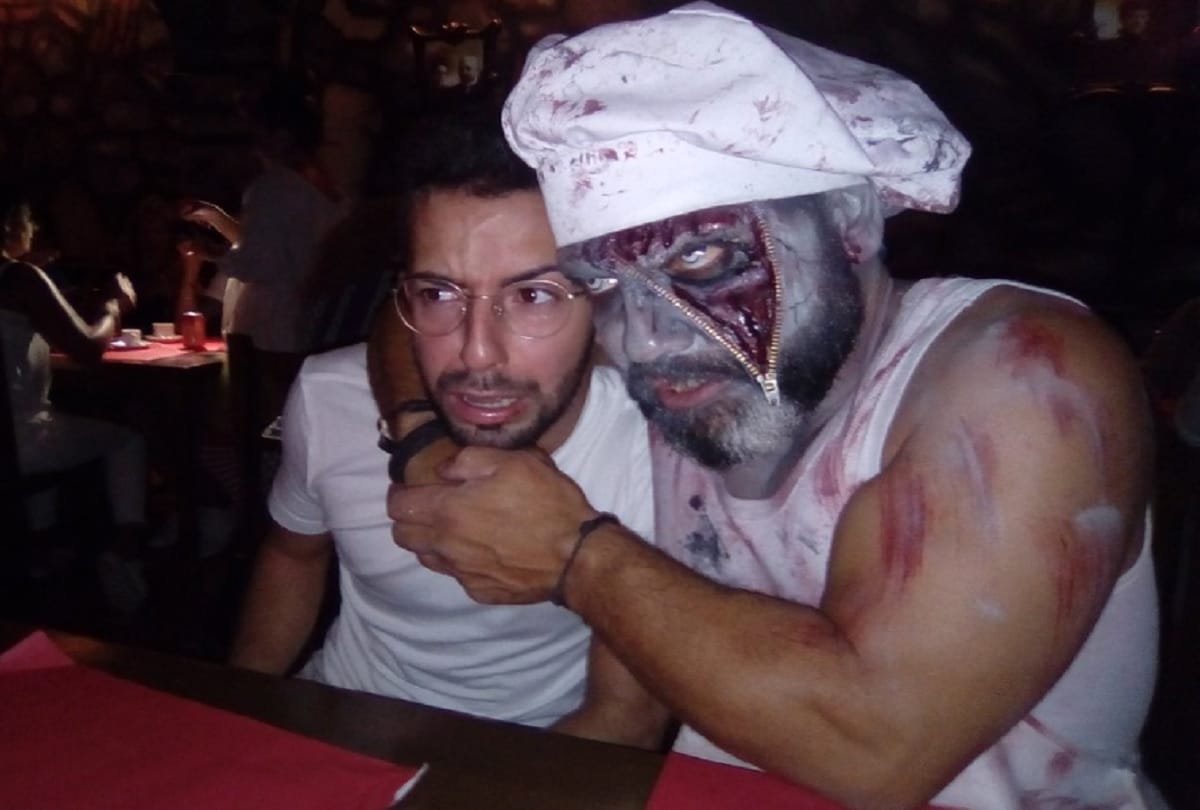 bizarre haunted la masia encantada restaurant where Ghost serve dinner and food