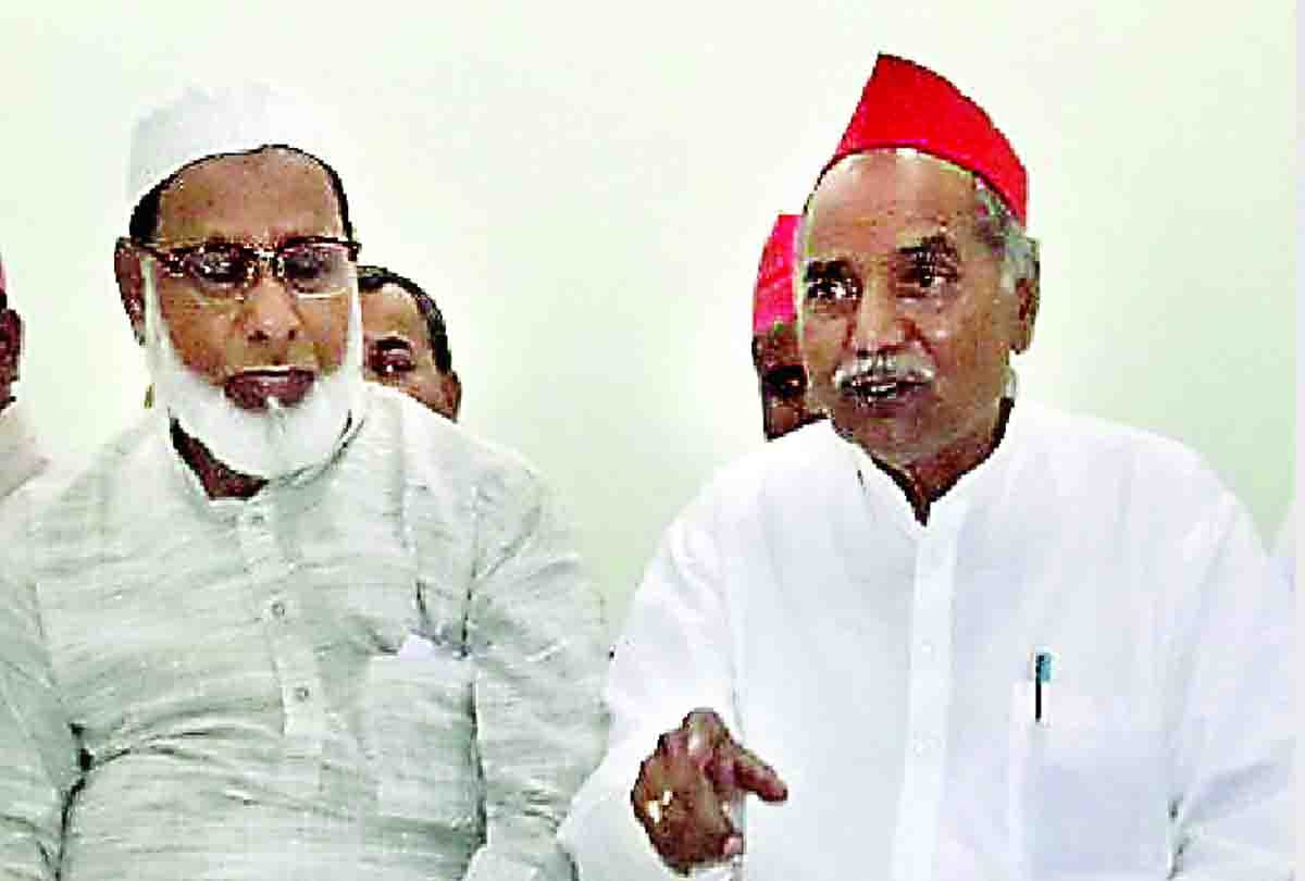 samajwadi party leader attacks on bjp