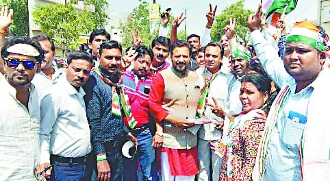 वोट देने से पहले कर लें सात बार बनाम एक बार की तुलना