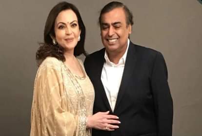 HCL Shiv Nadar tops givers list Mukesh Ambani comes third