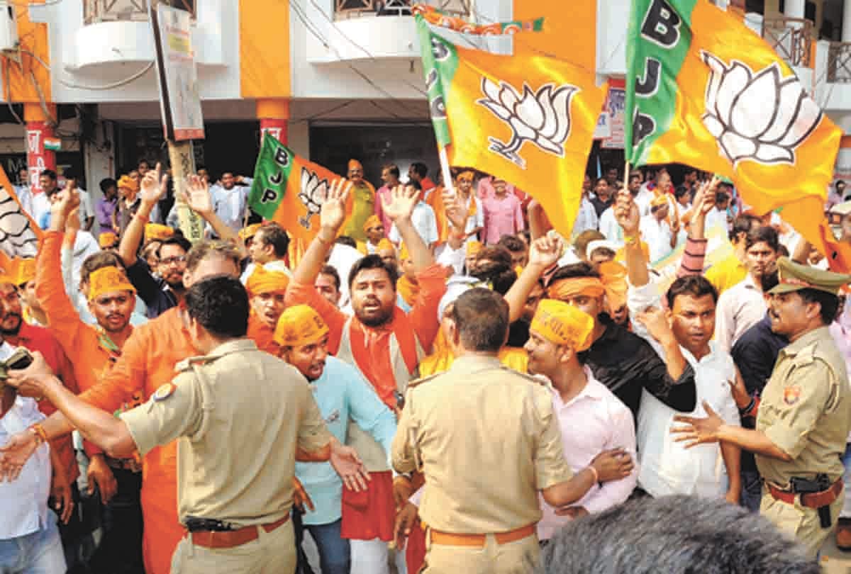 Pratapgarh: Seven candidates including BJP, Congress, filled in form