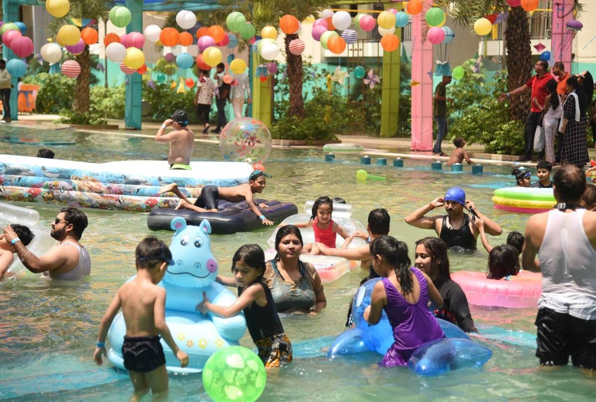 pictures of summer party in lucknow